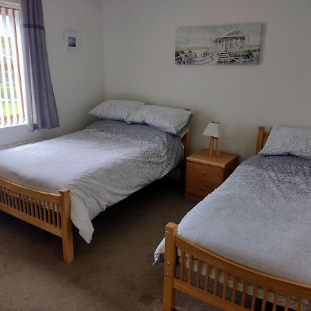 Villa Mournes Snug Newcastle  Esterno foto