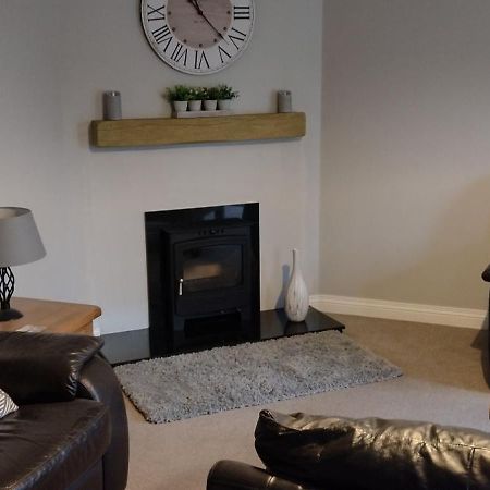 Villa Mournes Snug Newcastle  Esterno foto