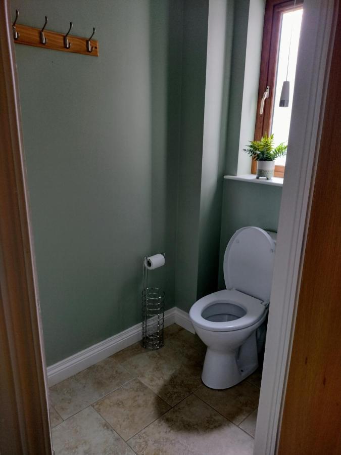 Villa Mournes Snug Newcastle  Esterno foto