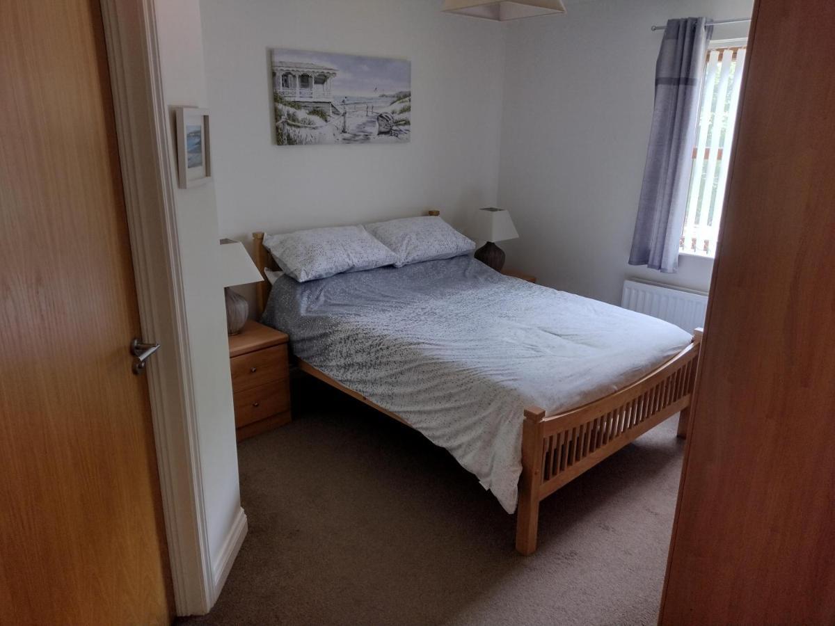 Villa Mournes Snug Newcastle  Esterno foto
